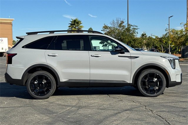 New 2026 Kia Sorento SX image 3