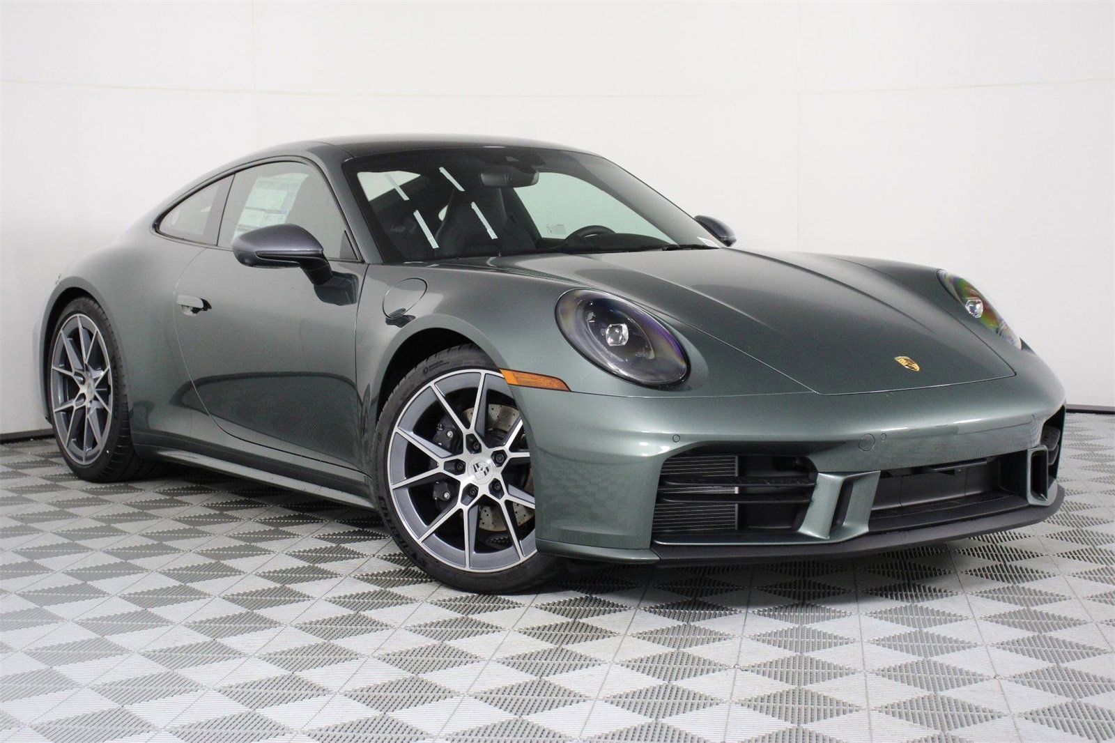 New 2026 Porsche 911 Carrera T image 9