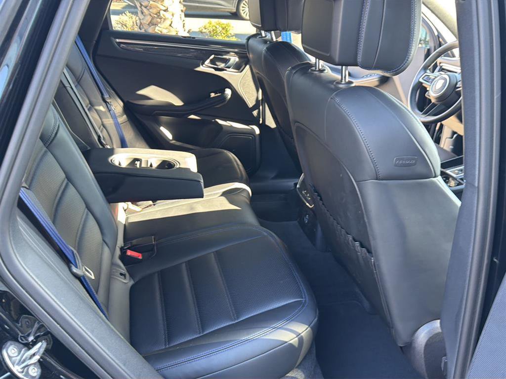 Used 2024 Porsche Macan GTS image 15