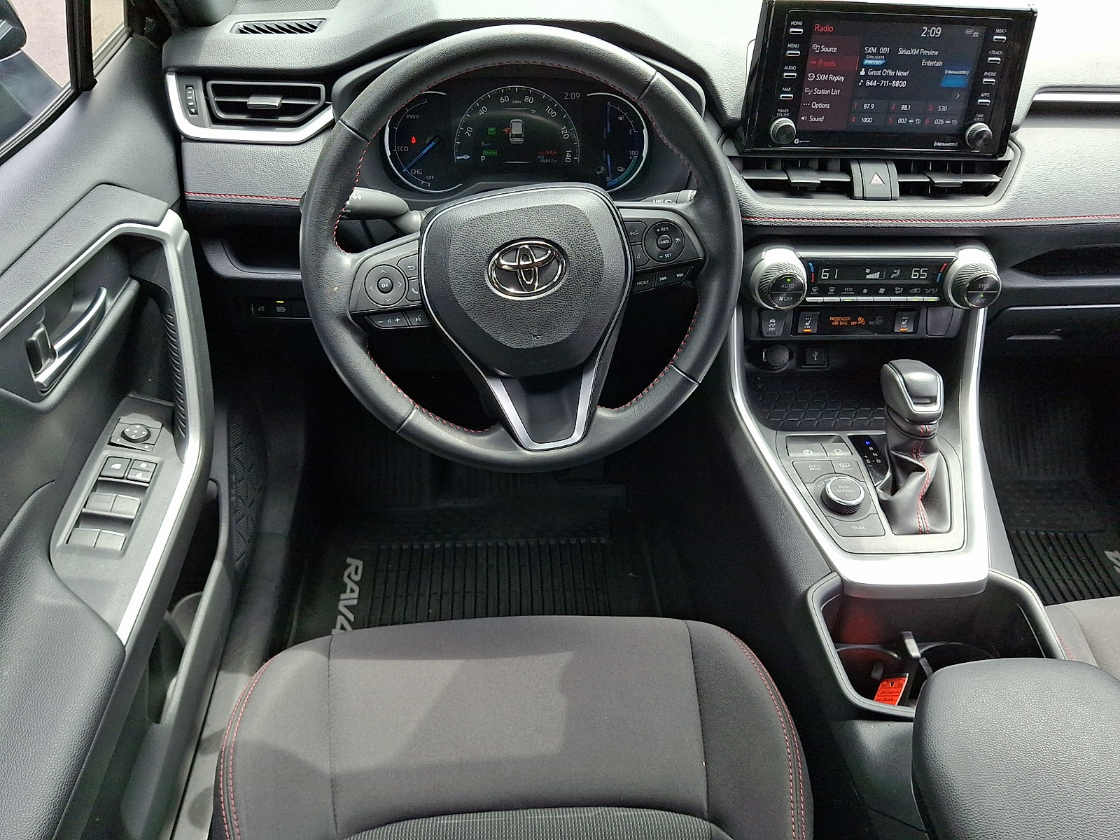 Used 2022 Toyota RAV4 SE AWD/4WD image 11