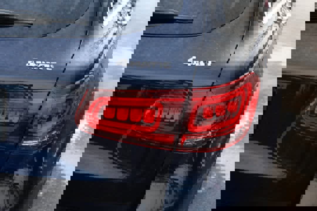 Used 2021 Mercedes-Benz GLC 300 GLC 300 image 32