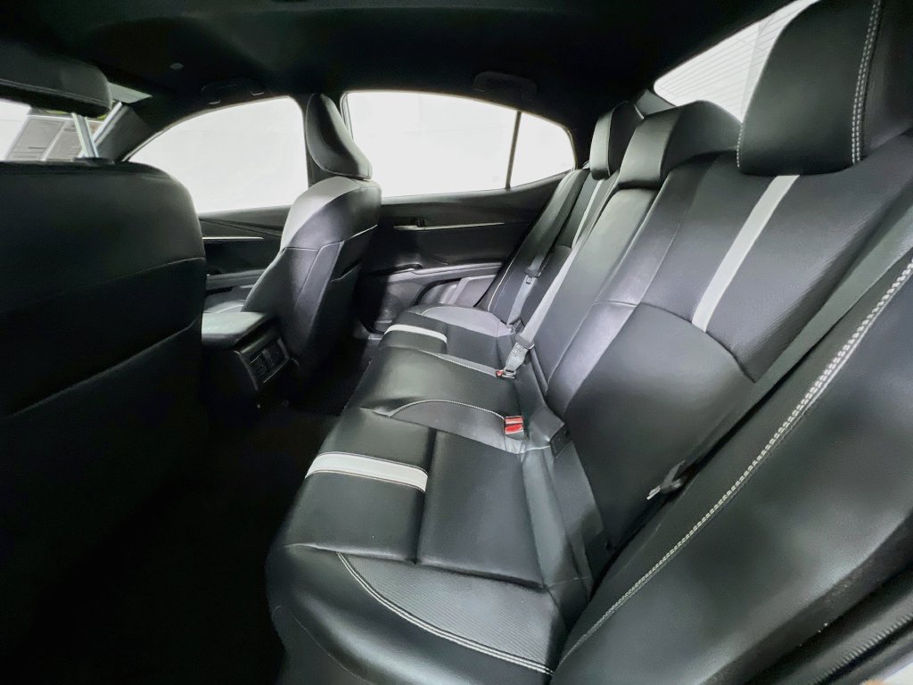 Used 2025 Toyota Camry SE FWD image 26