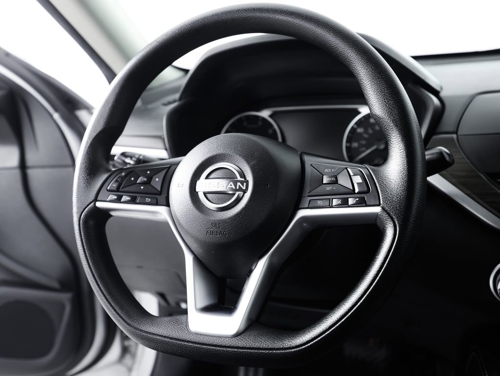 Used 2023 Nissan Altima 2.5 SV FWD image 18
