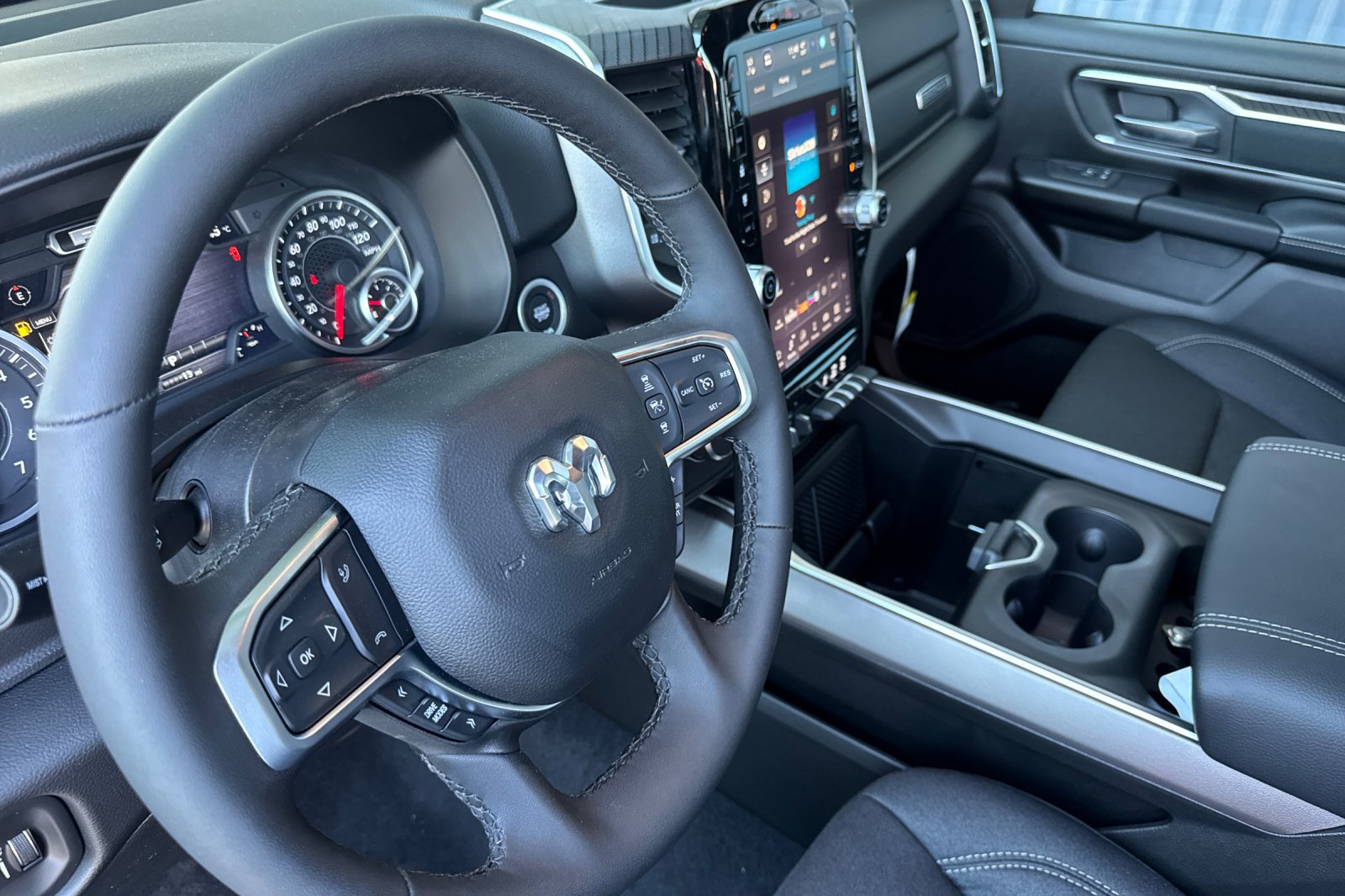 New 2026 RAM 1500 Big Horn AWD/4WD image 9