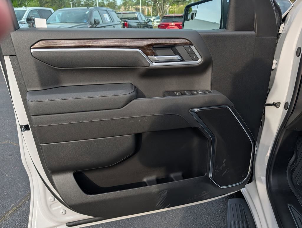 New 2026 GMC Sierra 1500 SLE w/ X31 Off-Road Package AWD/4WD image 14