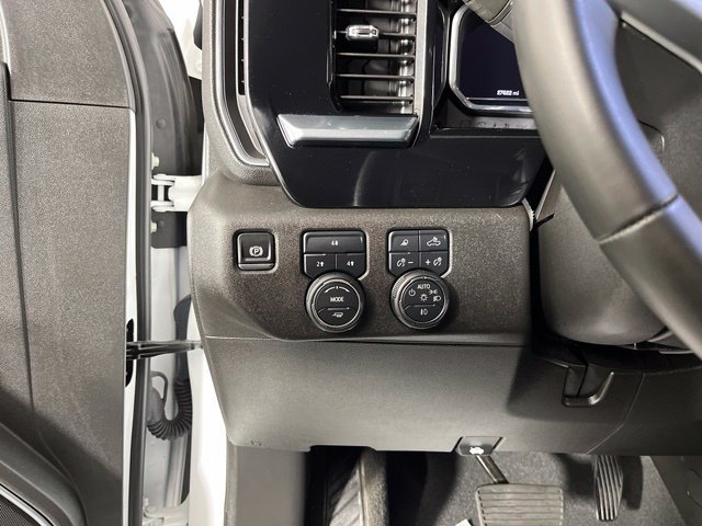Used 2025 Chevrolet Silverado 2500 LT w/ Z71 Chrome Sport Edition AWD/4WD image 18
