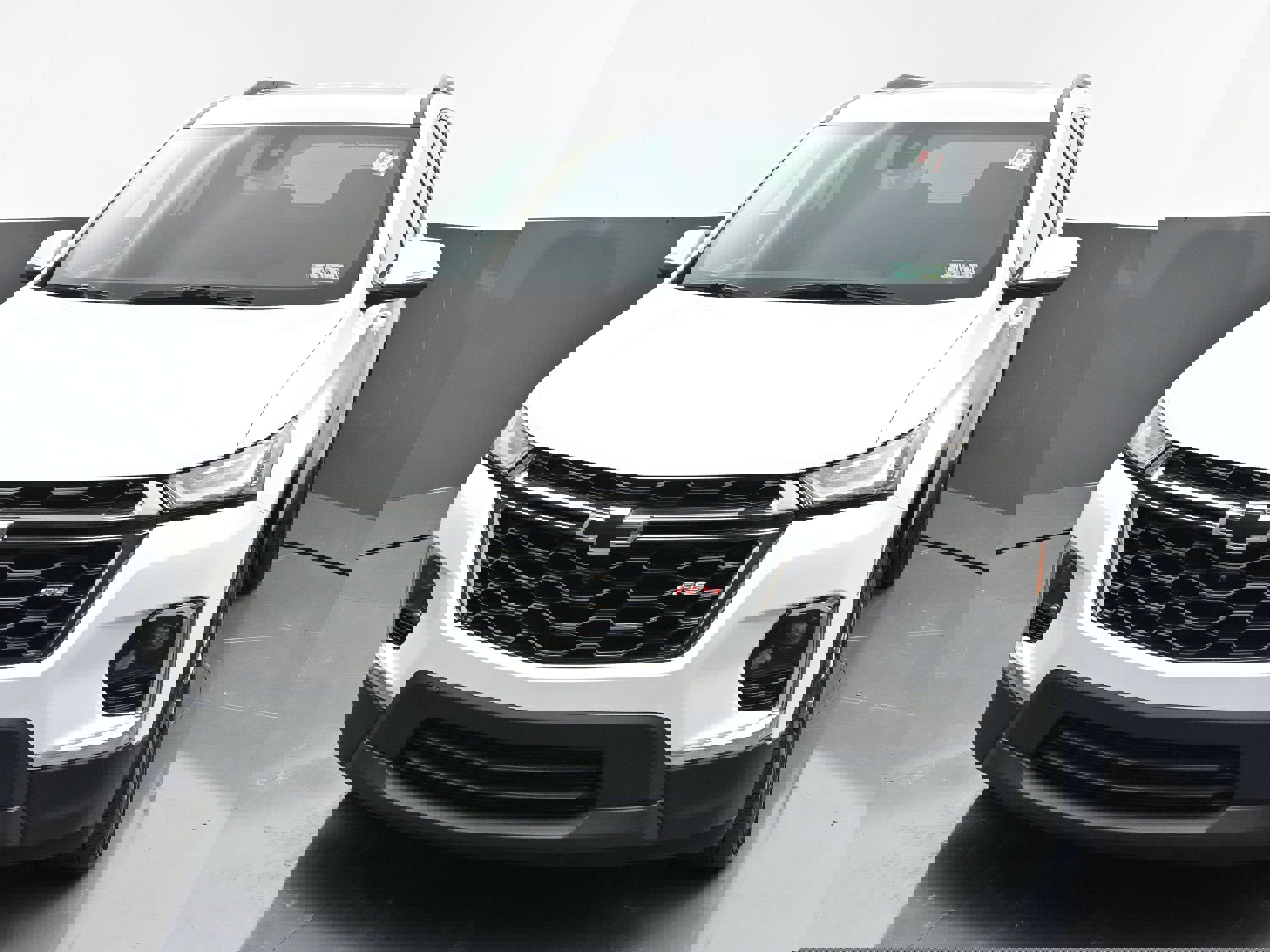 Certified 2023 Chevrolet Traverse RS image 3