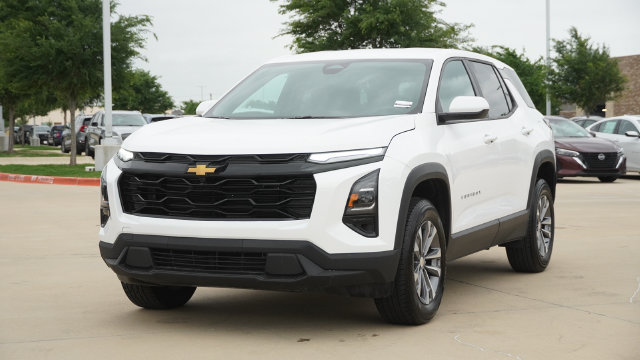 Used 2026 Chevrolet Equinox LT FWD image 3