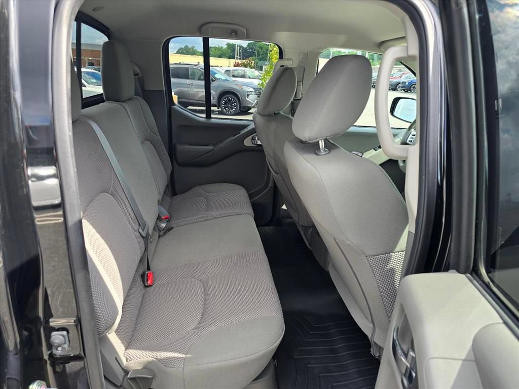 Used 2020 Nissan Frontier SV w/ Midnight Edition Floor Mats RWD image 13