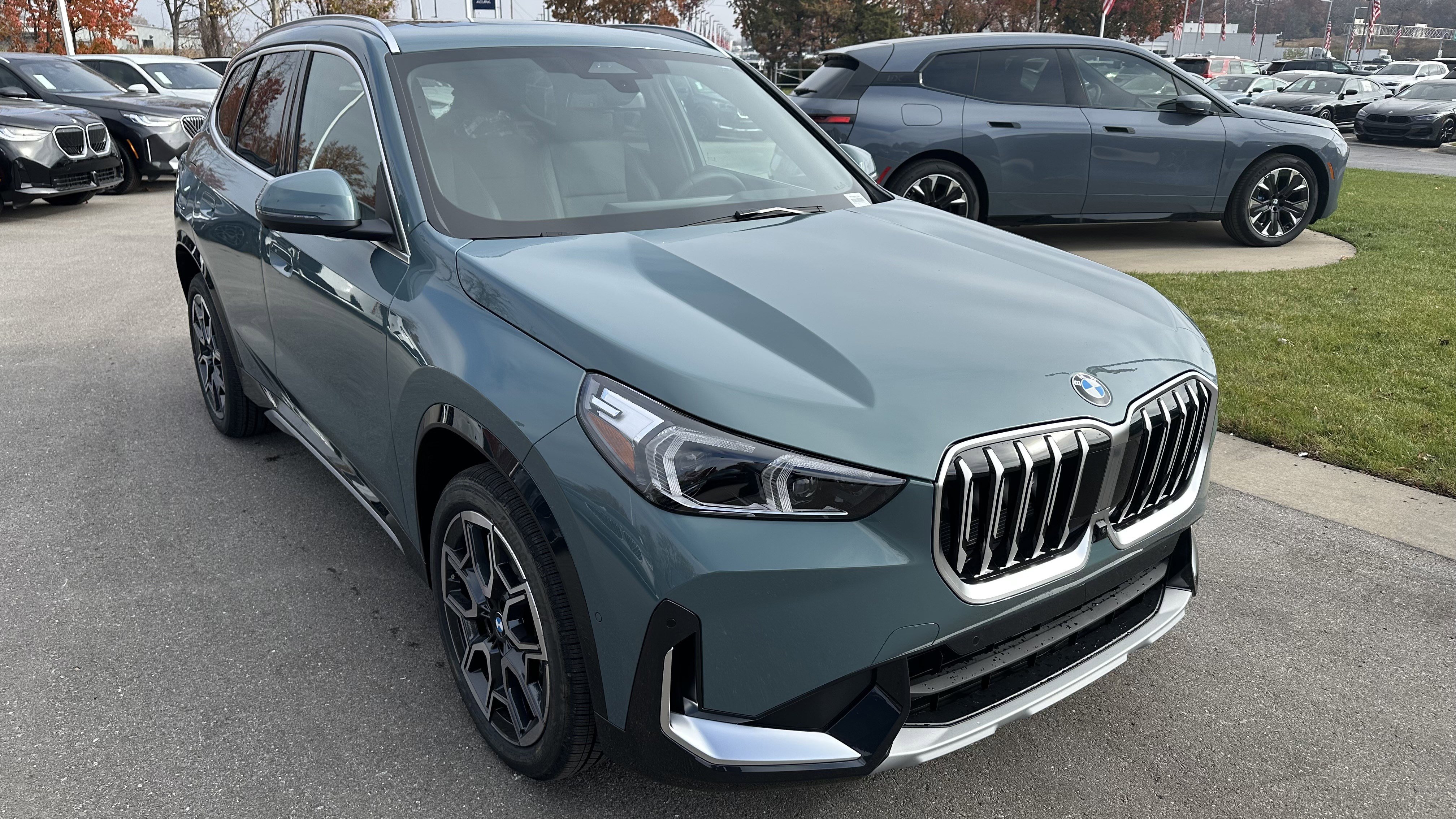 Used 2026 BMW X1 xDrive28i w/ Technology Package AWD/4WD image 2