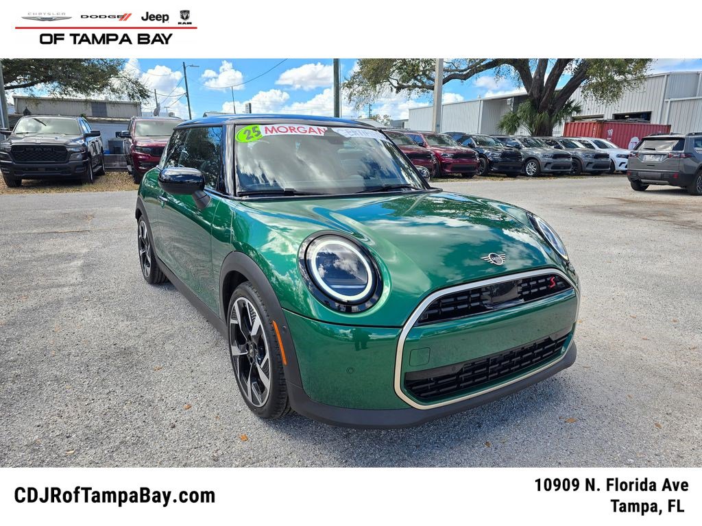 Used 2025 MINI Cooper S image 1