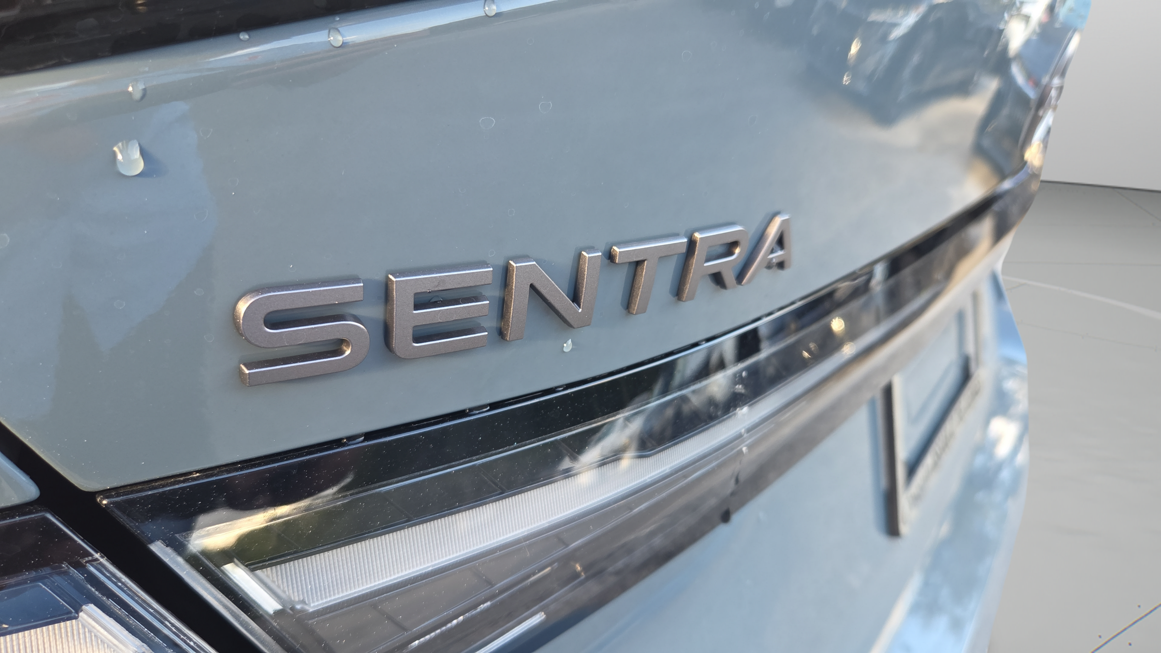 New 2027 Nissan Sentra SR w/ Floor Mat Package FWD image 32