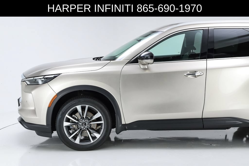 Used 2023 INFINITI QX60 Luxe w/ Vision Package AWD/4WD image 3
