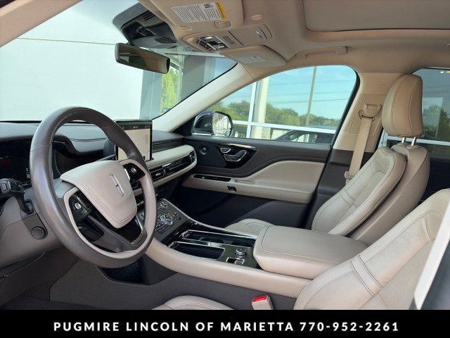 Used 2023 Lincoln Aviator Reserve w/ Equipment Group 201A RWD image 3