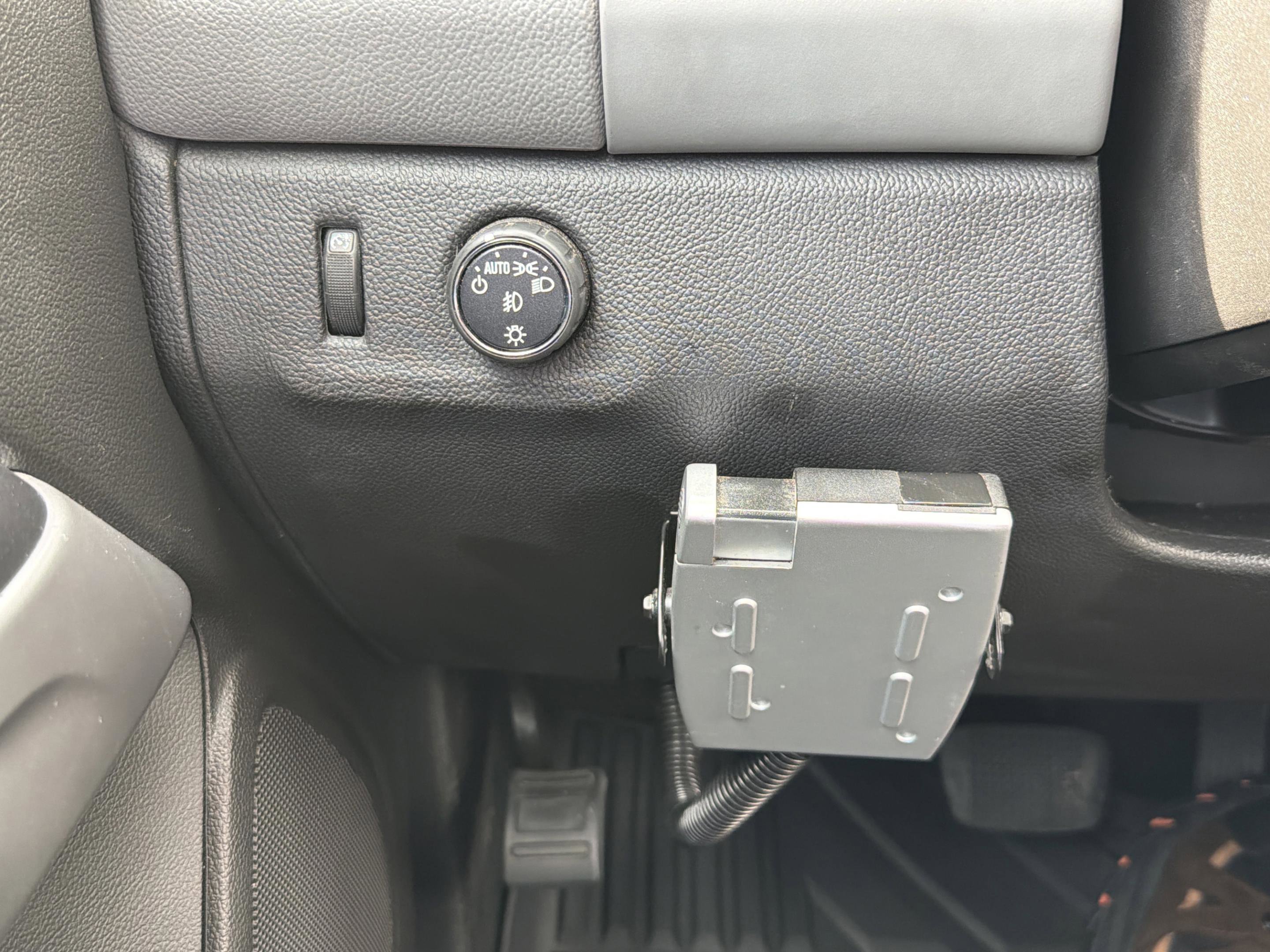 Used 2015 Chevrolet Colorado LT w/ Luxury Package image 24