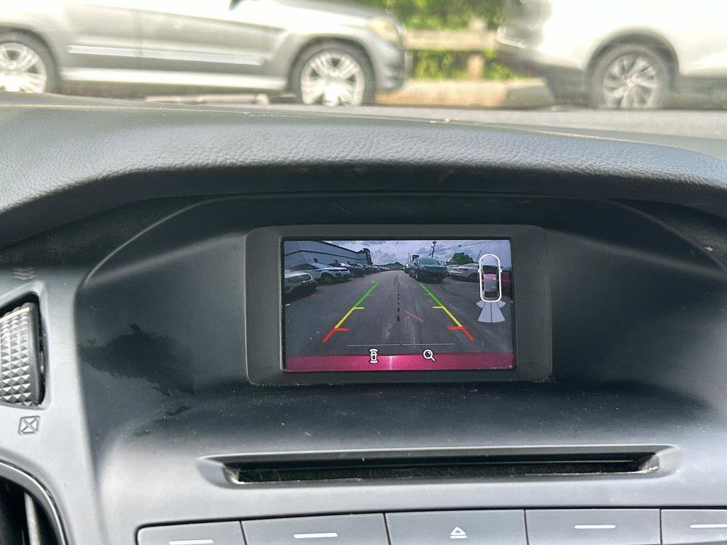 Used 2016 Ford Focus SE w/ SE Power Seat Package image 24