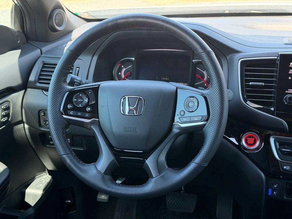 Certified 2024 Honda Passport Black Edition image 23