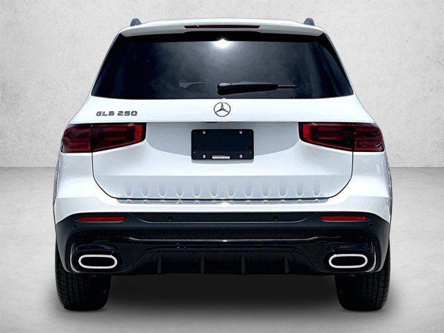 New 2026 Mercedes-Benz GLB 250 image 4