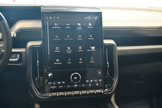 New 2026 GMC Yukon XL AT4 w/ AT4 Premium Plus Package AWD/4WD image 17