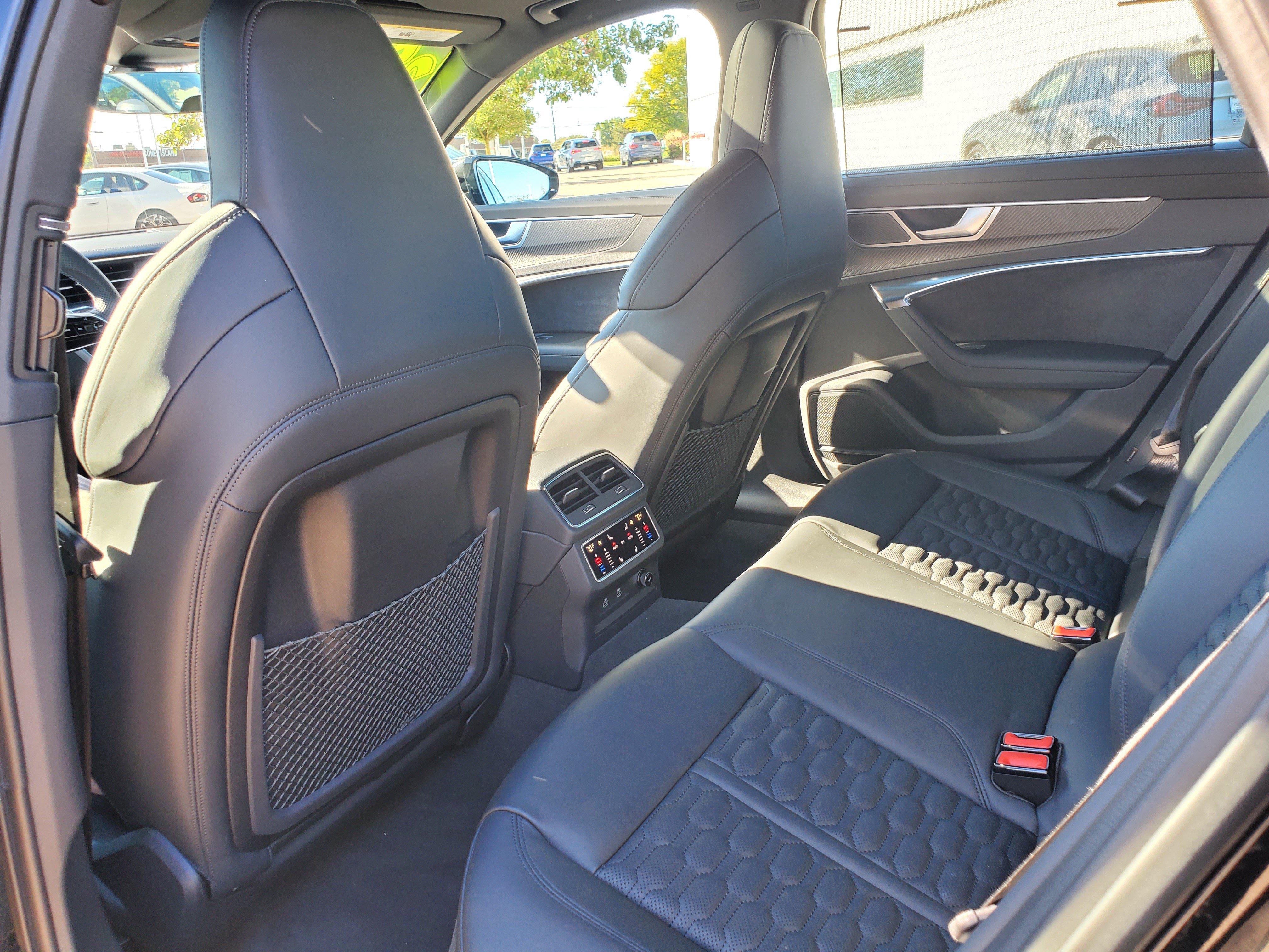 Used 2024 Audi RS 6 performance w/ Matte Carbon Package AWD/4WD image 35