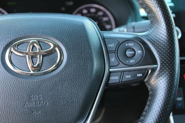Used 2021 Toyota Avalon Touring w/ Advanced Safety Package image 17