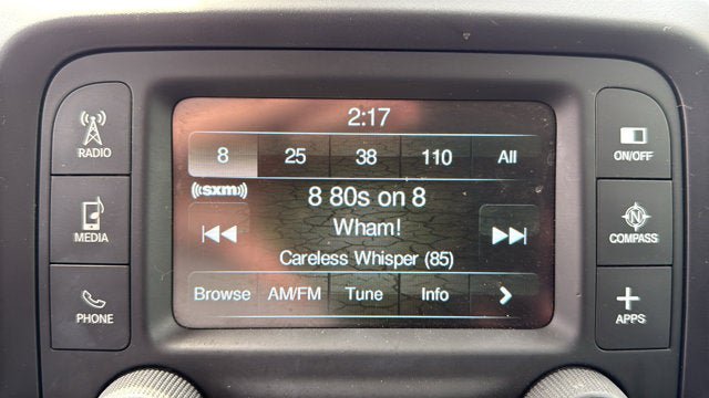 Used 2016 Jeep Renegade Latitude AWD/4WD image 19