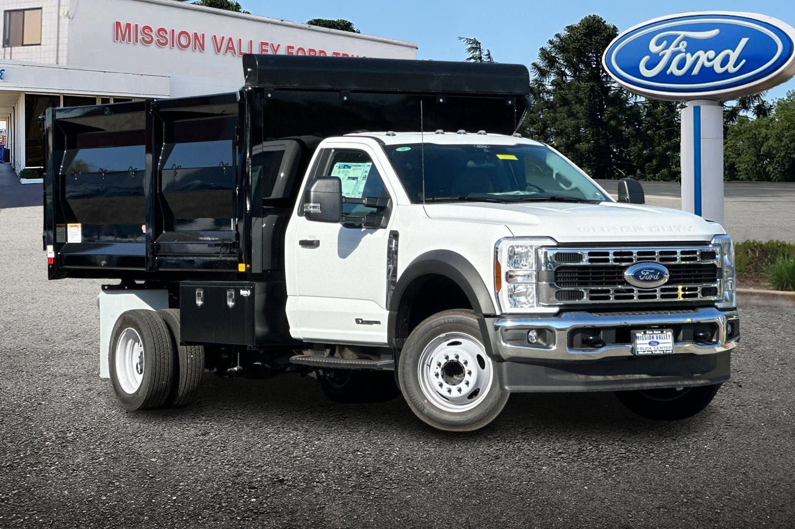 New 2025 Ford F550 2WD Regular Cab Super Duty video 2