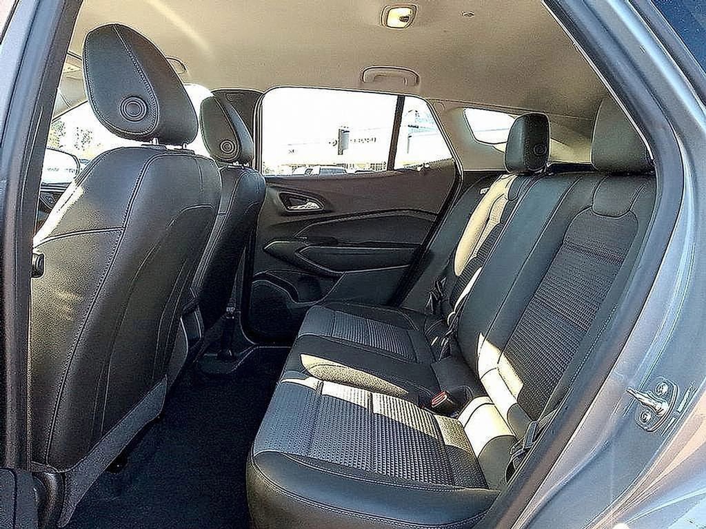 Used 2024 Chevrolet Trax LT w/ Driver Confidence Package image 13