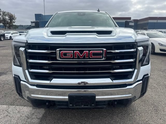 Used 2024 GMC Sierra 2500 SLE w/ SLE Convenience Package AWD/4WD image 2