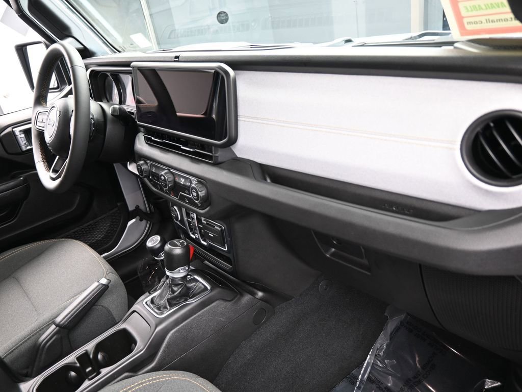 Used 2024 Jeep Gladiator Sport image 43