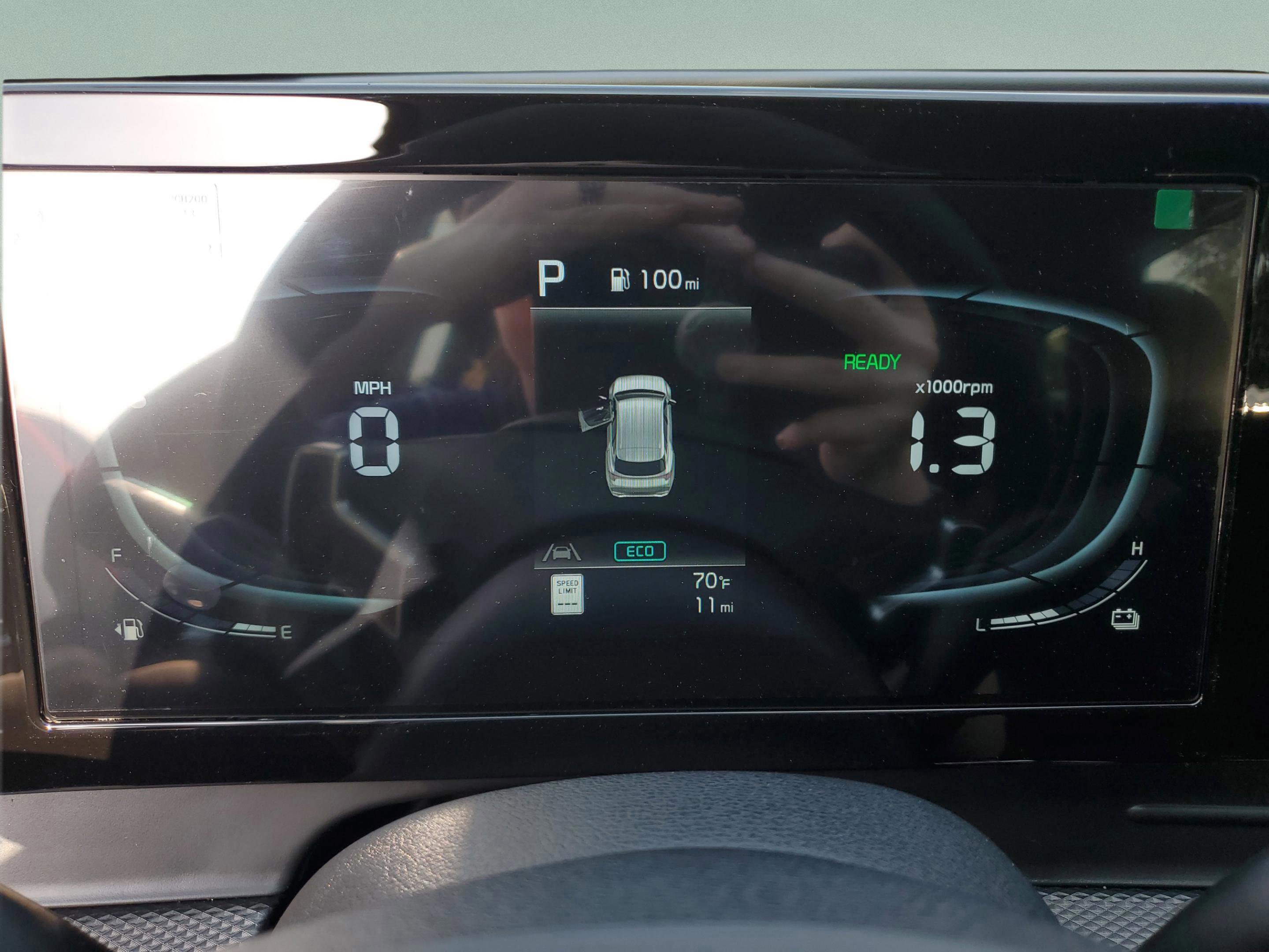 New 2025 Kia Sportage LX image 7