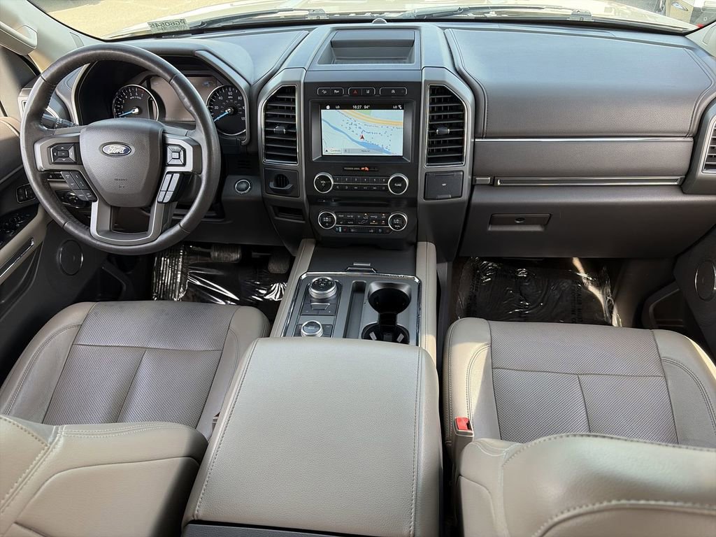 Used 2018 Ford Expedition XLT w/ Equipment Group 202A image 25