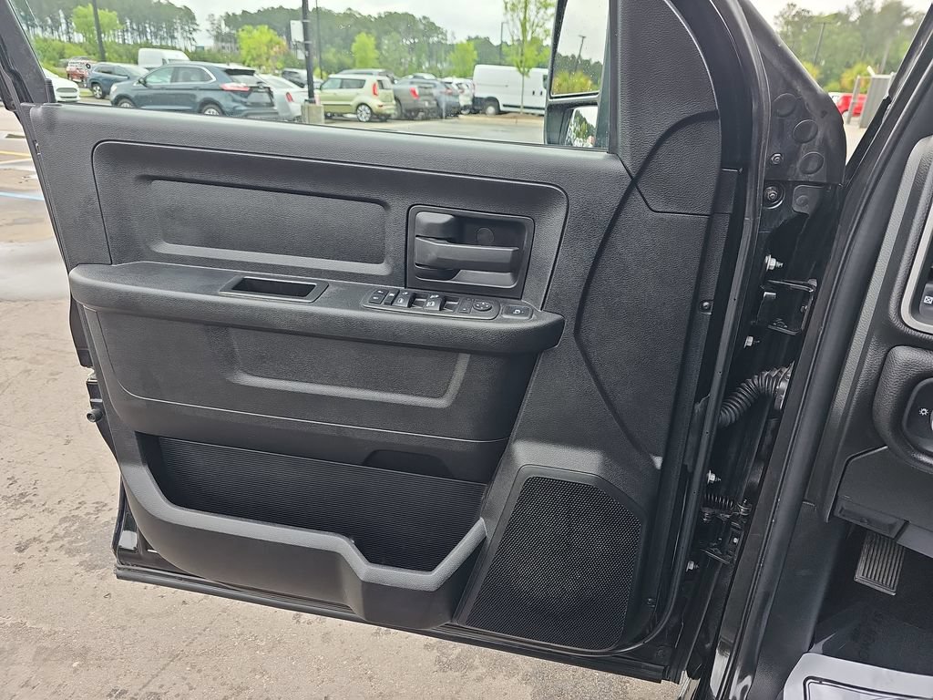 Used 2023 RAM 2500 Tradesman AWD/4WD image 30