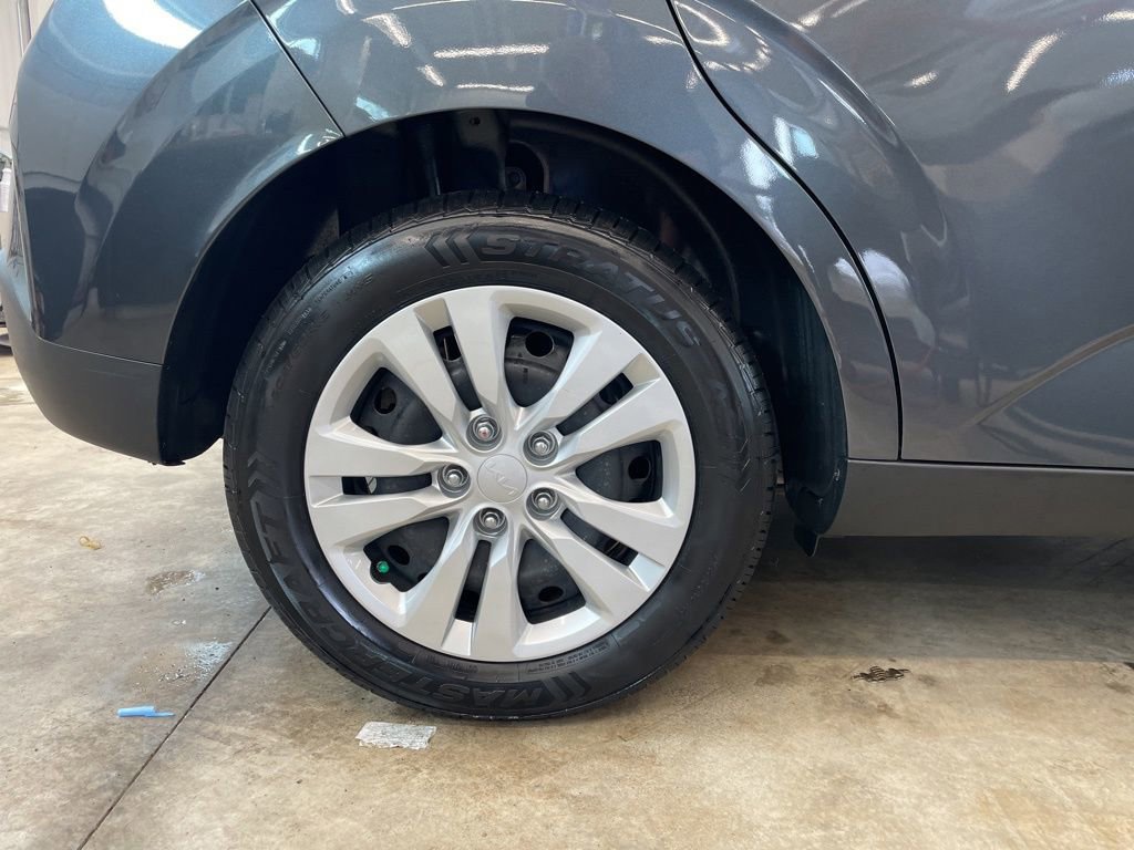 Certified 2023 Kia Soul LX FWD image 27
