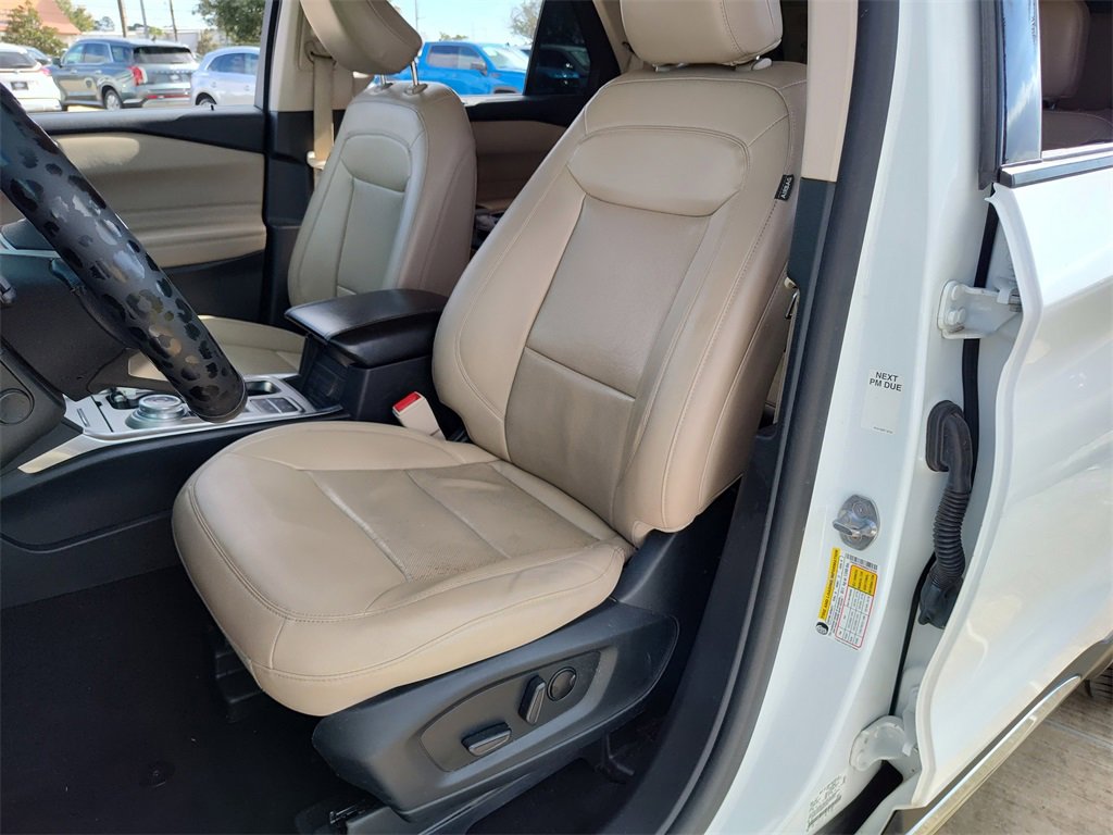 Used 2021 Ford Explorer Limited w/ Equipment Group 301A image 24