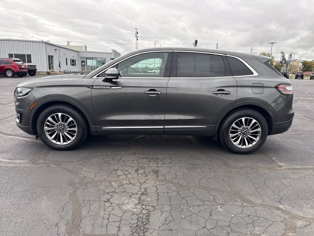 Used 2019 Lincoln Nautilus Select FWD image 5