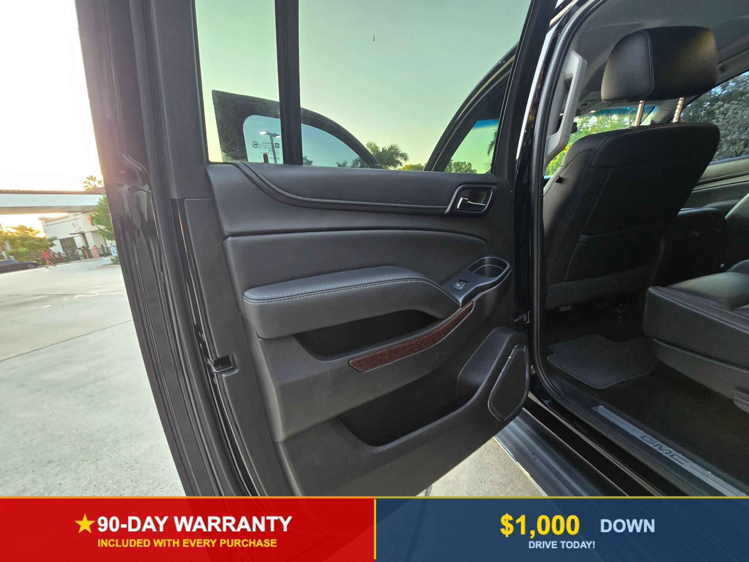 Used 2017 GMC Yukon XL SLT image 38