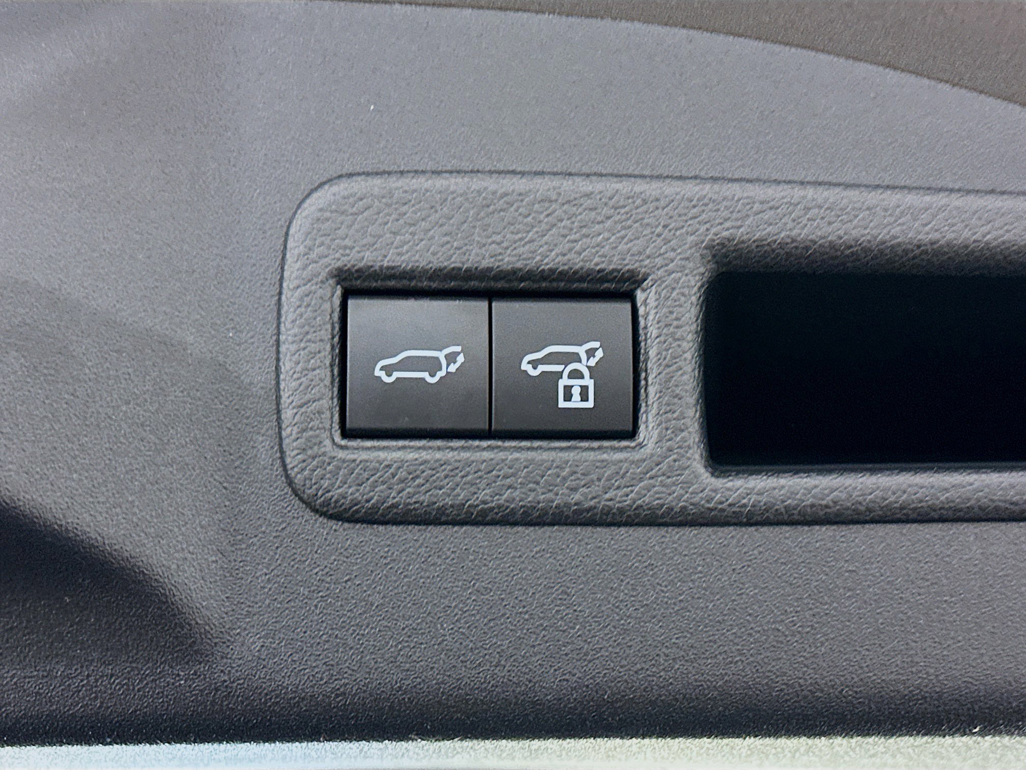 Used 2024 Toyota bZ4X XLE image 32