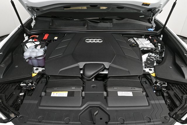 New 2025 Audi Q8 Premium image 35