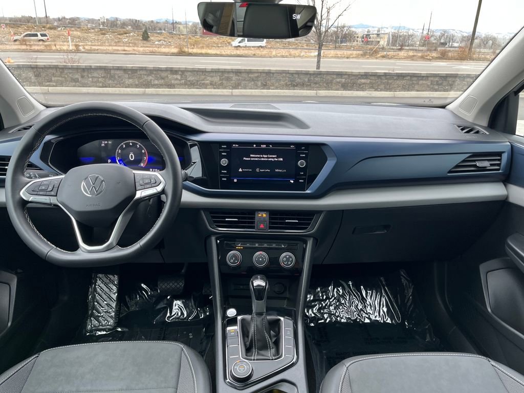Certified 2023 Volkswagen Taos SE w/ Panoramic Sunroof Package image 22