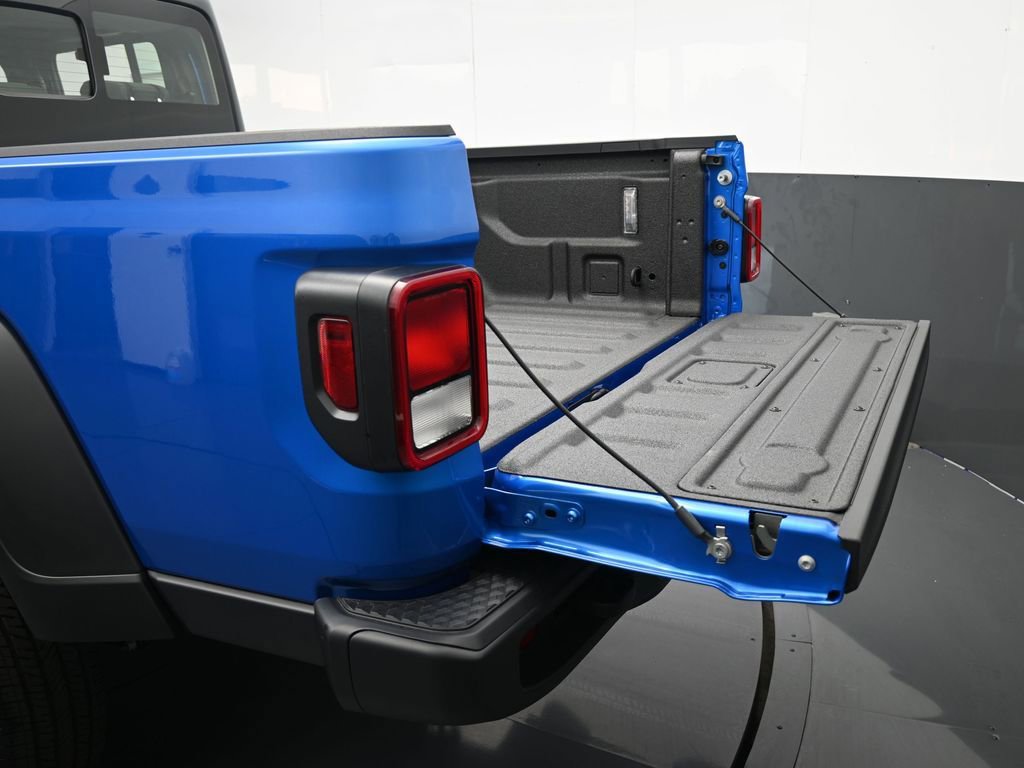New 2026 Jeep Gladiator Sport AWD/4WD image 46