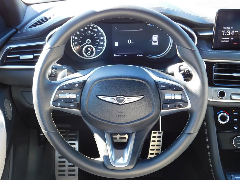 Used 2025 Genesis G70 3.3T Advanced image 17