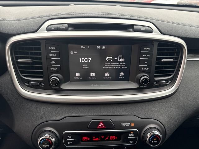 Used 2019 Kia Sorento LX w/ LX Convenience Package image 18