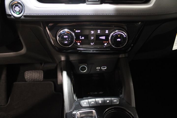 New 2026 Chevrolet TrailBlazer LT w/ Convenience Package AWD/4WD image 32
