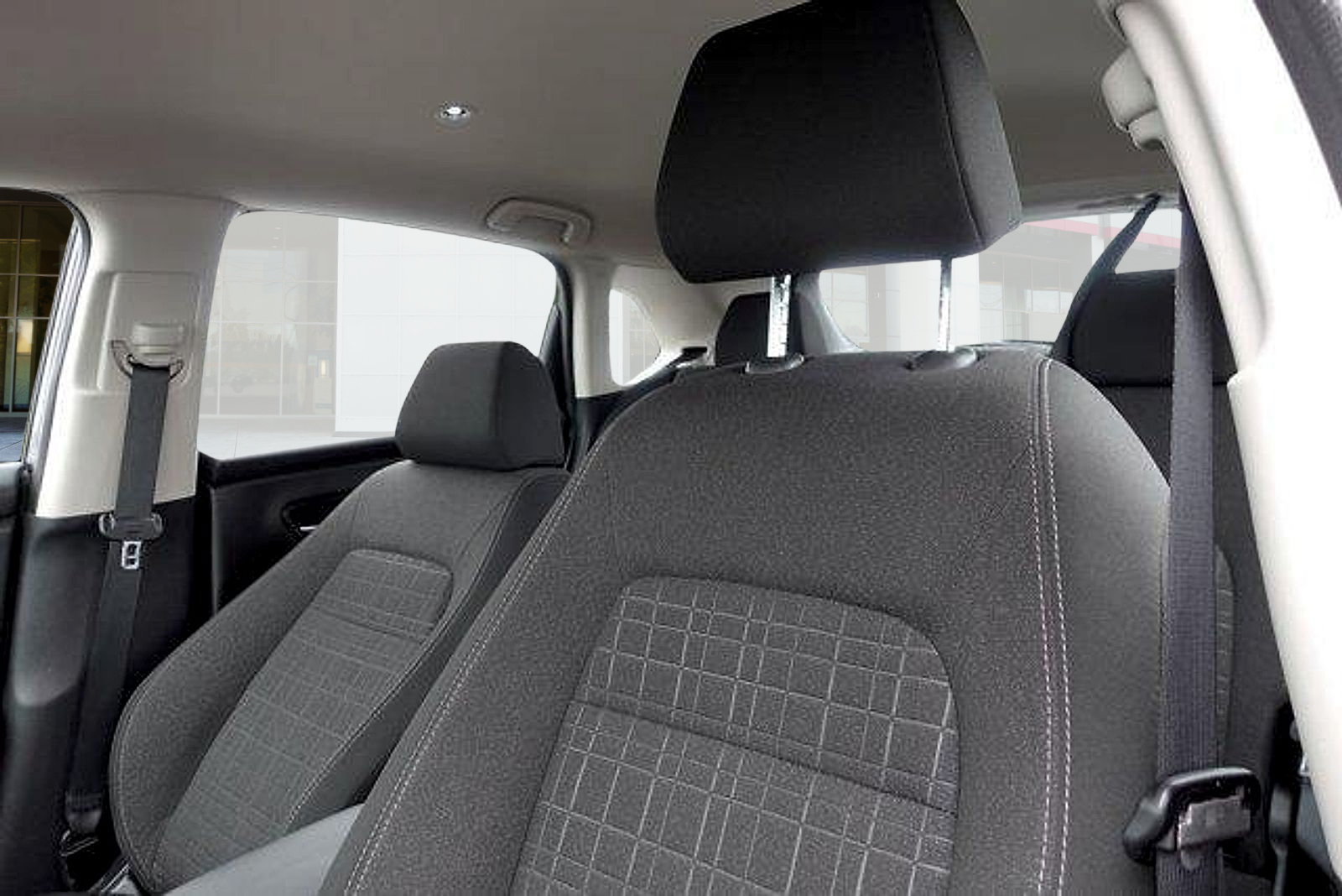 Used 2025 Honda HR-V LX image 10