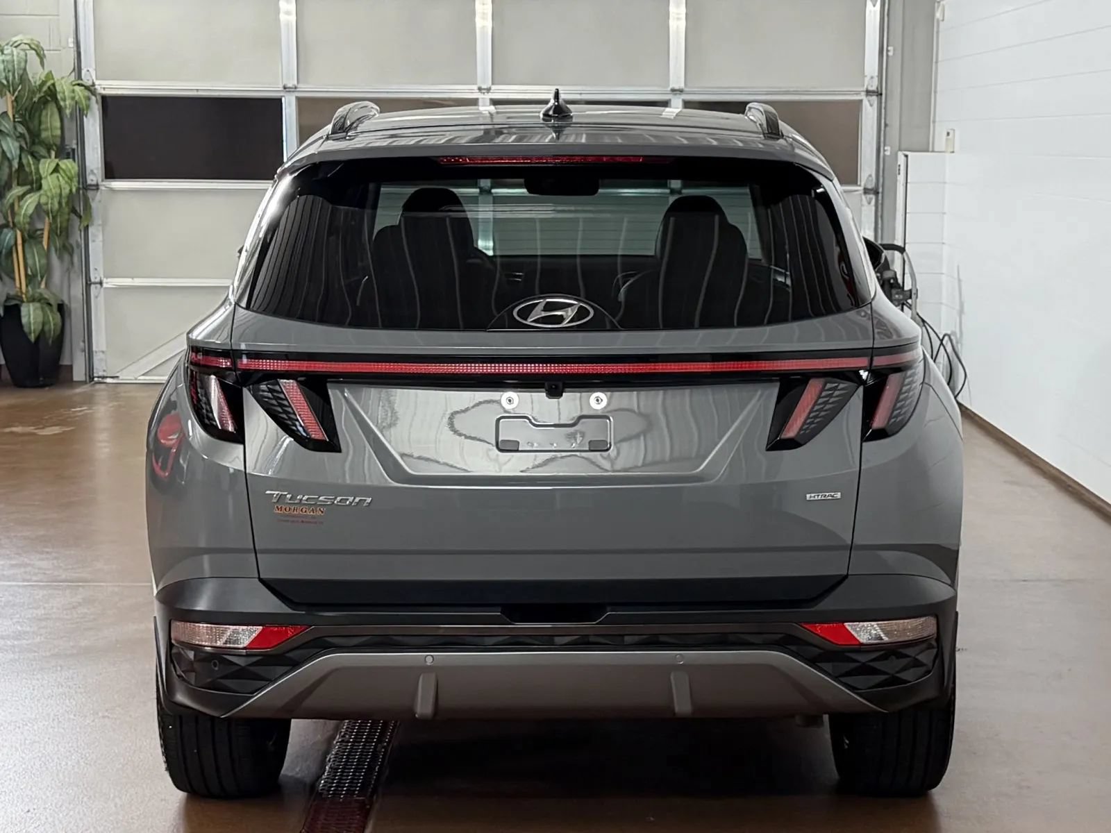 Used 2024 Hyundai Tucson Limited AWD/4WD image 4