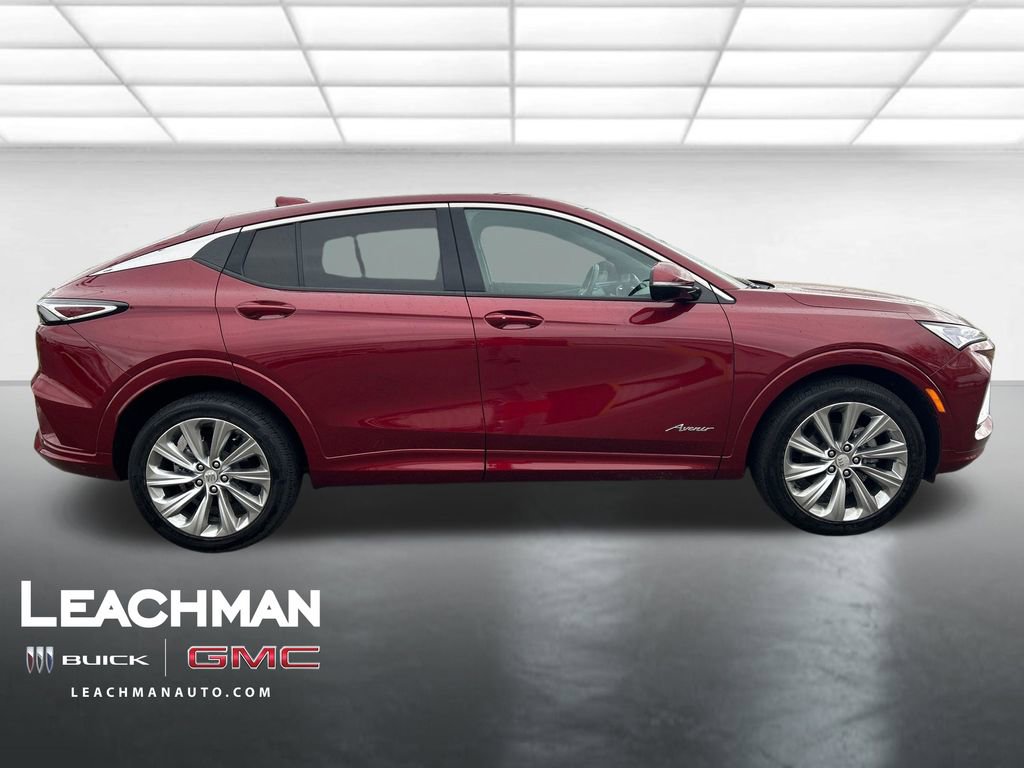 Certified 2024 Buick Envista Avenir image 2