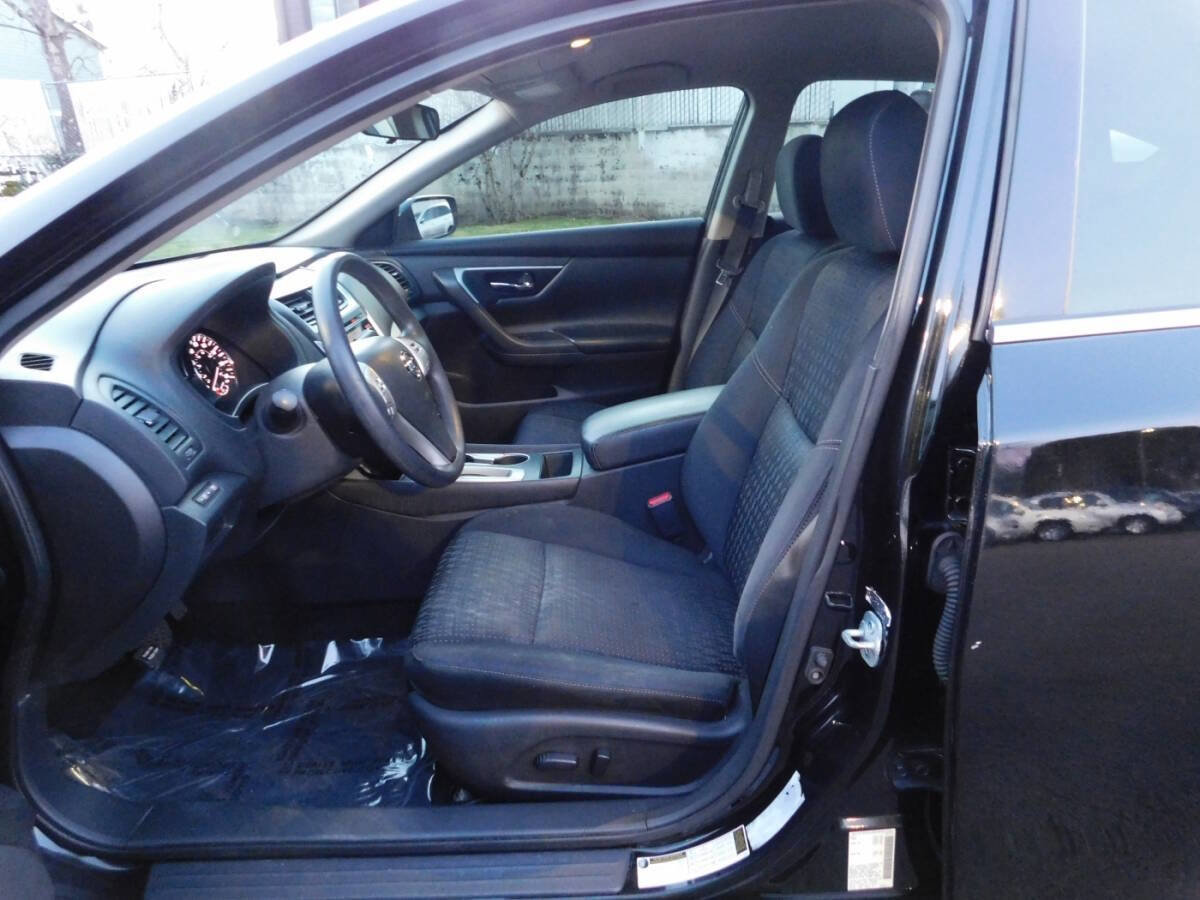 Used 2016 Nissan Altima 2.5 S w/ Power Driver Seat Package image 6