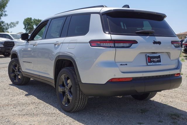 New 2025 Jeep Grand Cherokee L Altitude image 9