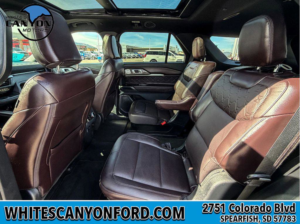Used 2025 Ford Explorer Platinum w/ LUX Leather Package image 9